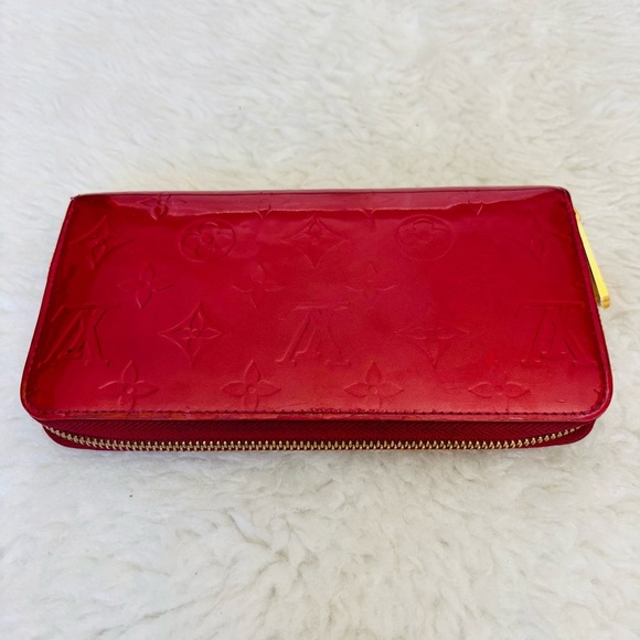 Louis Vuitton Cherry Red Vernis Zip Around Long Wallet - Picture 3 of 16